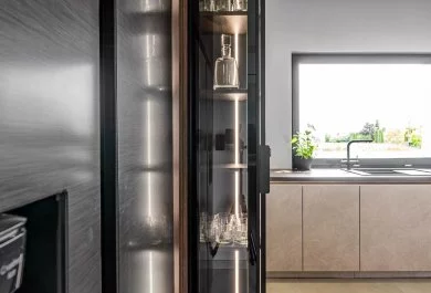 System narożny typu cargo w szafce kuchennej